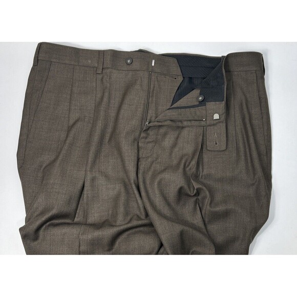 Axist Dress Pant Mens 38x32 Brown No Iron Premium Pleated Tailored Straight NWT - Picture 3 of 5